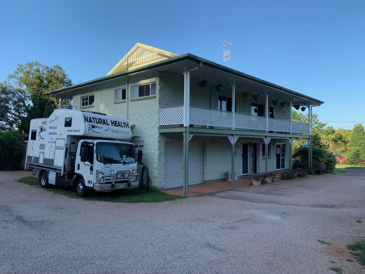 Yungaburra Park Motel Exterior foto